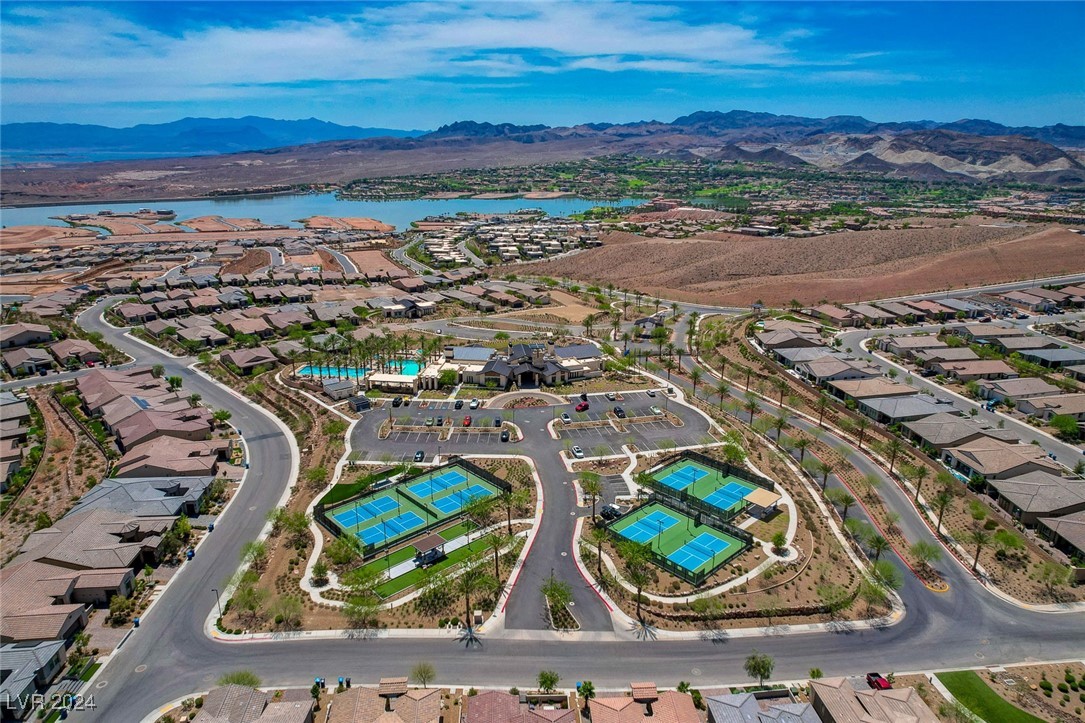 41 Sun Mirage Avenue