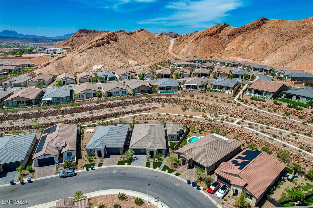 41 Sun Mirage Avenue