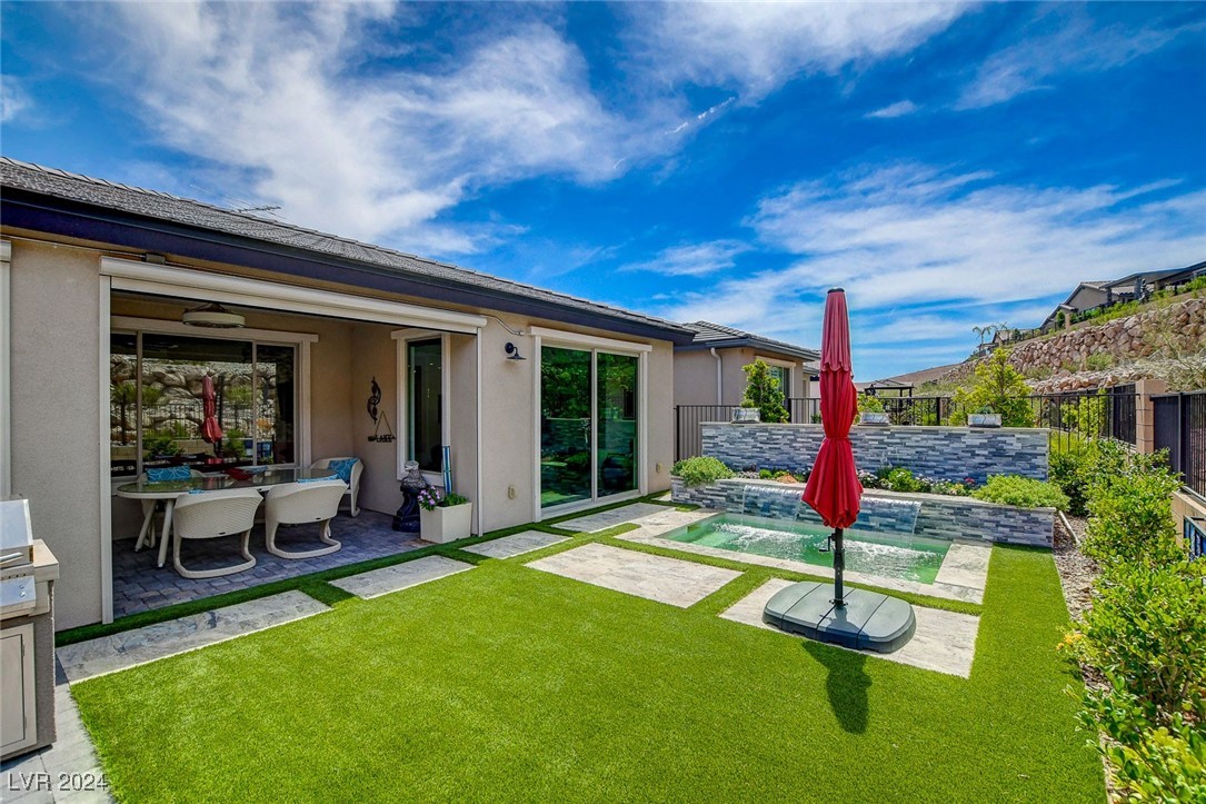 41 Sun Mirage Avenue