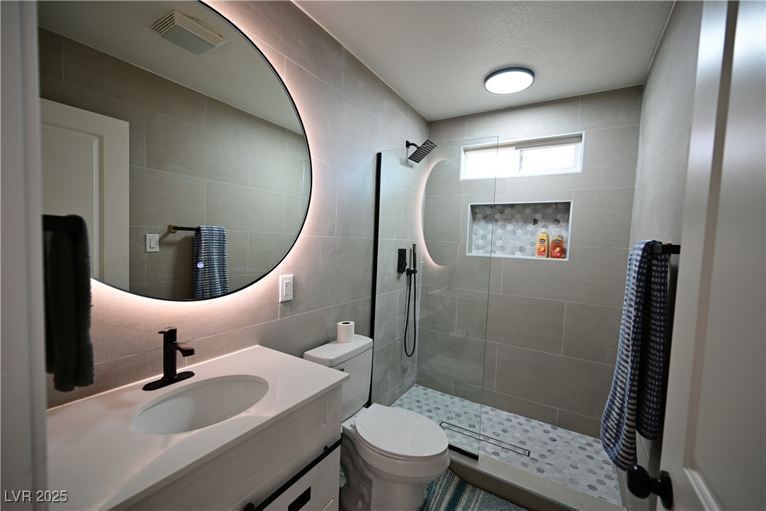 2200 South Fort Apache Road 2034