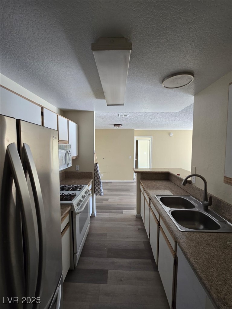 2200 South Fort Apache Road 2034