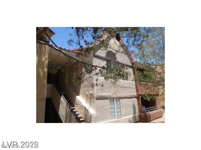 2200 South Fort Apache Road 2034