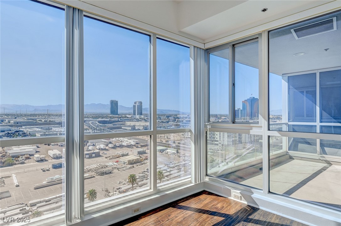 4575 Dean Martin Drive 1108