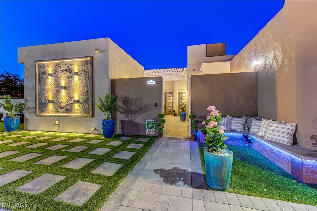 8104 Via Del Cerro Court