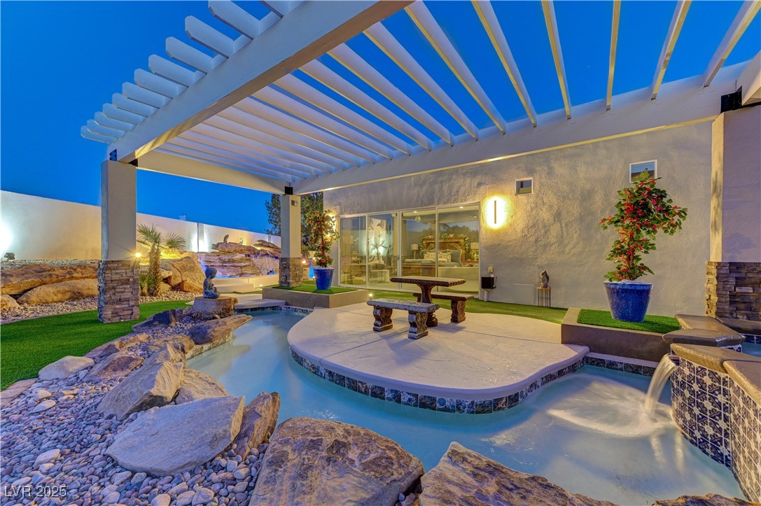 8104 Via Del Cerro Court