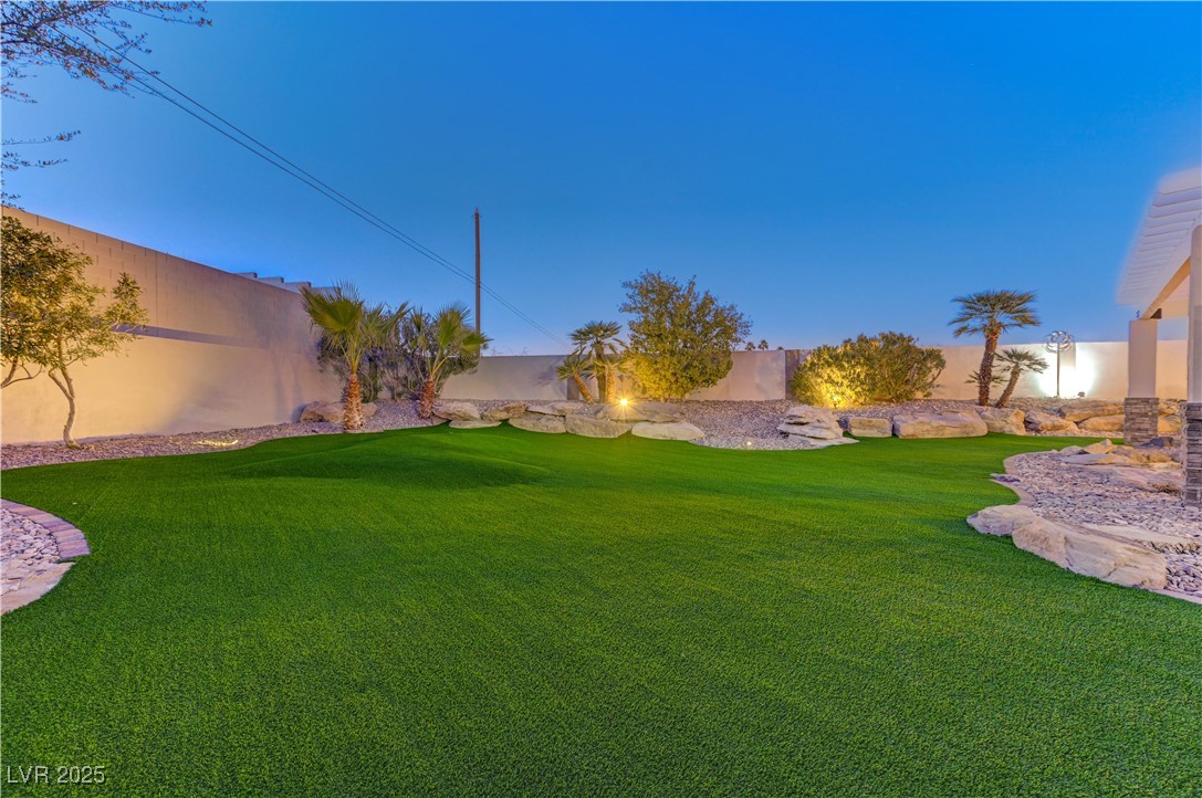 8104 Via Del Cerro Court