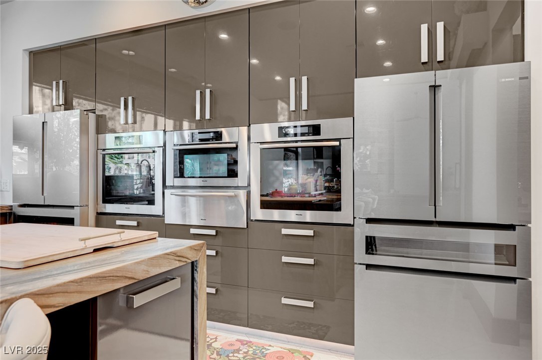 8104 Via Del Cerro Court