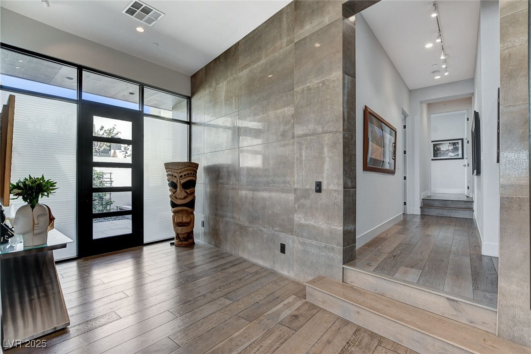 431 Tranquil Peak Court