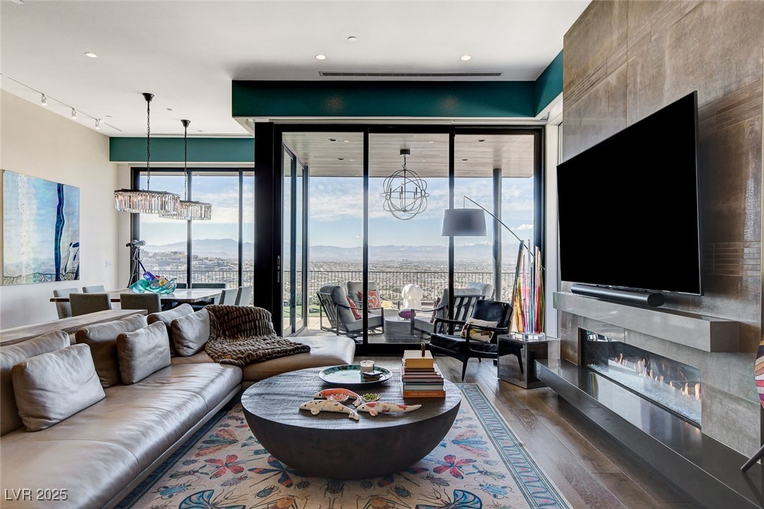 431 Tranquil Peak Court