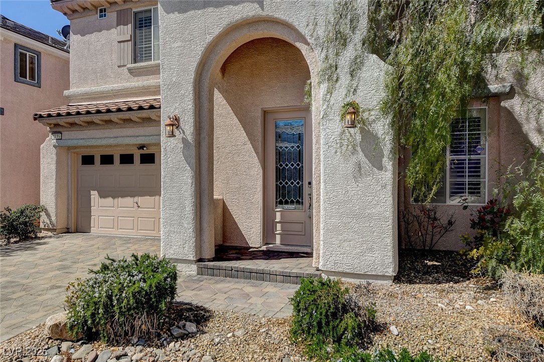 2195 Summer Home Street