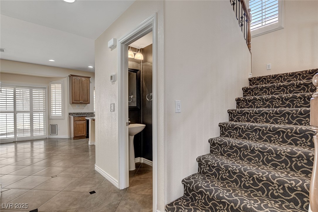 2195 Summer Home Street