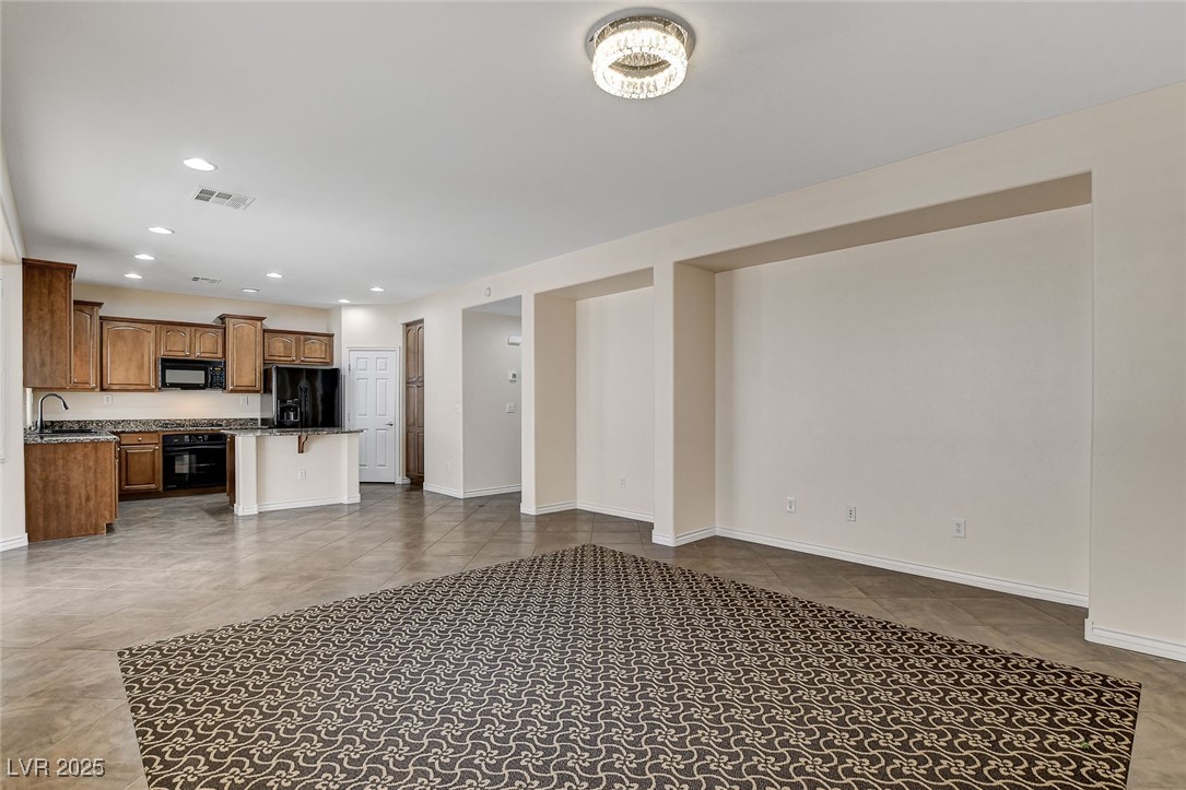 2195 Summer Home Street