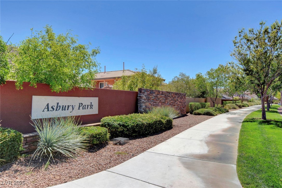 2195 Summer Home Street