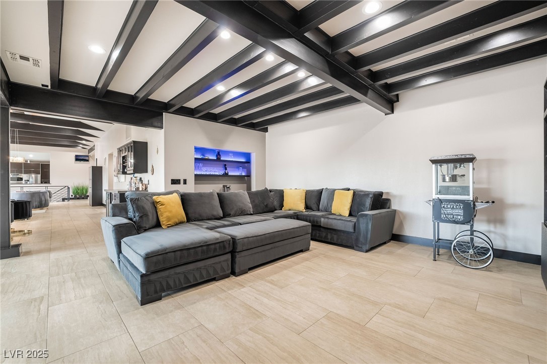 2905 La Mesa Drive