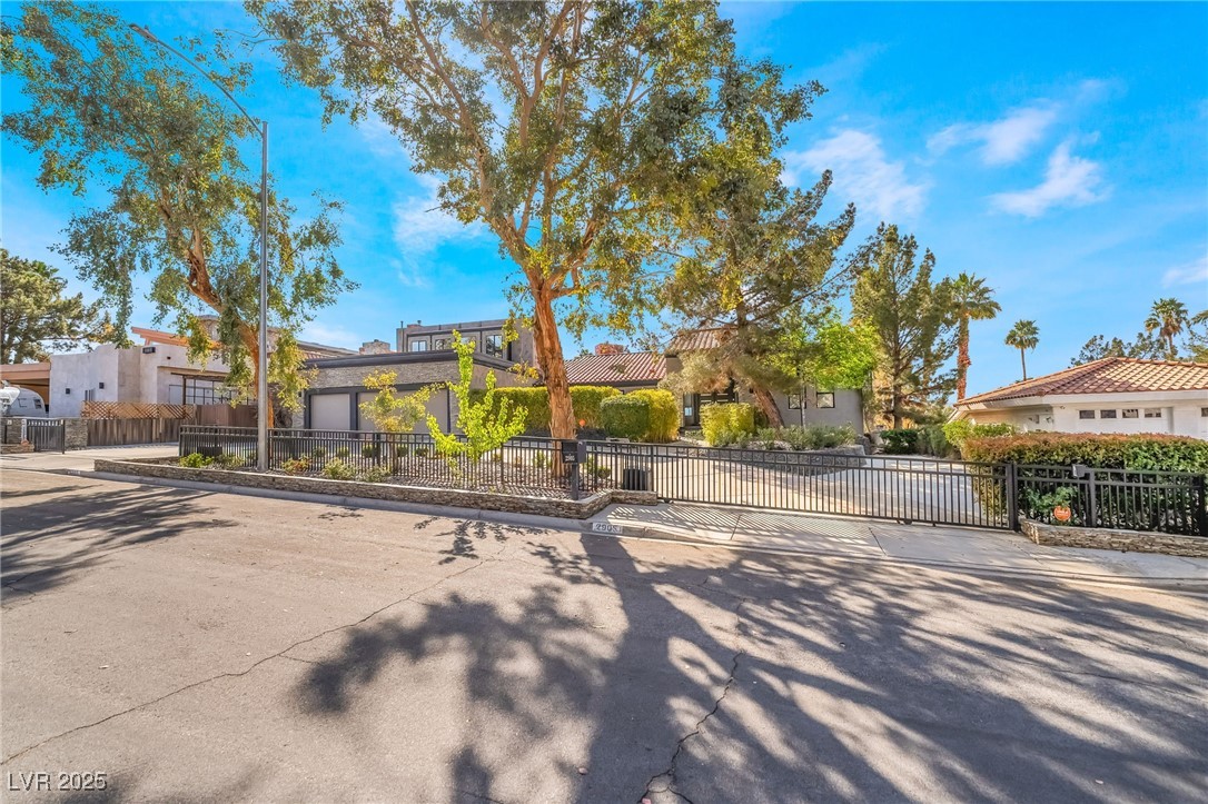 2905 La Mesa Drive