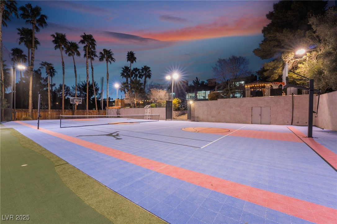 2905 La Mesa Drive