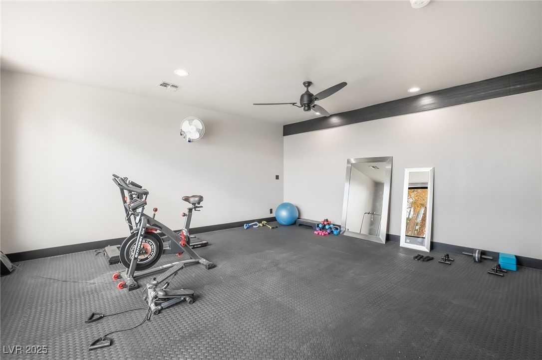 2905 La Mesa Drive