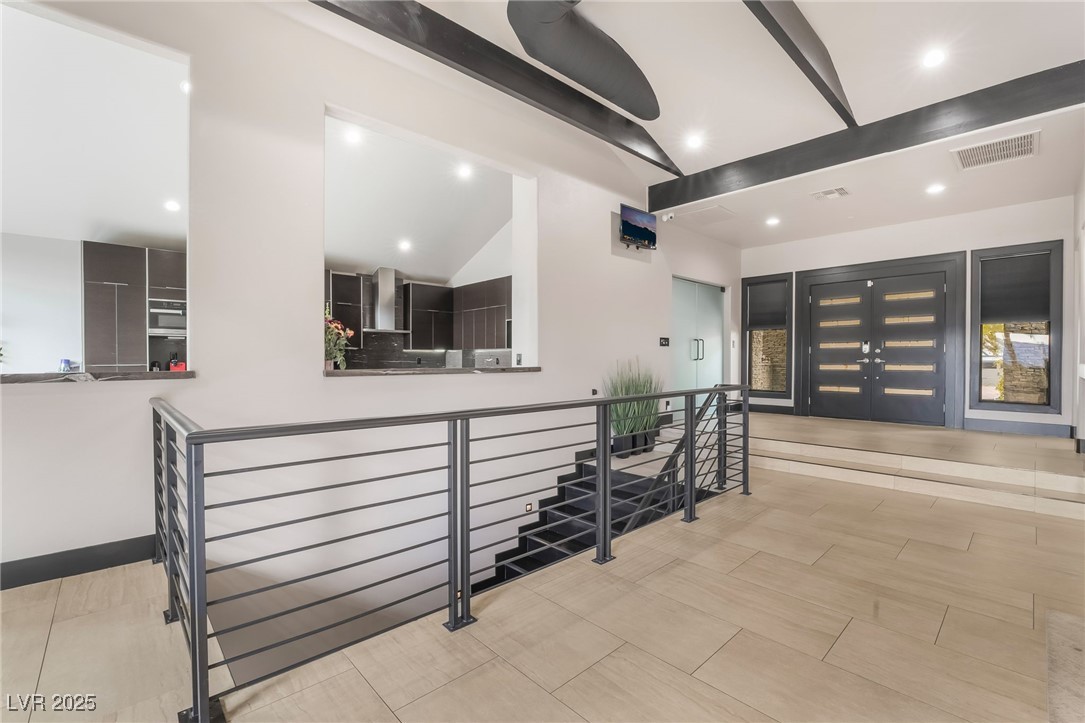2905 La Mesa Drive