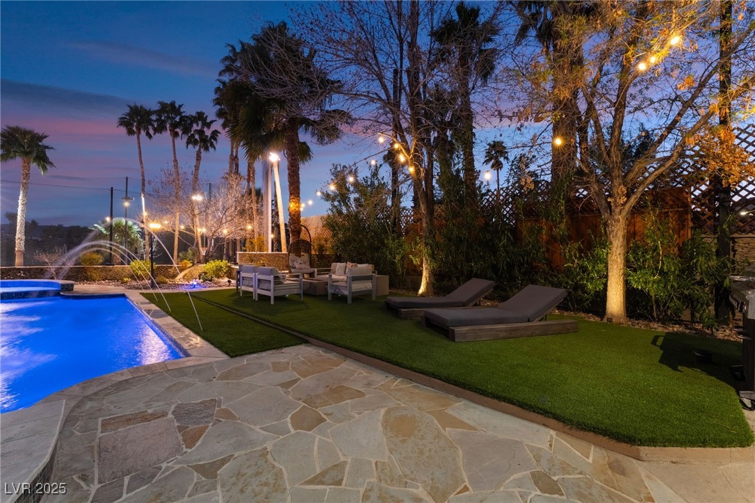 2905 La Mesa Drive