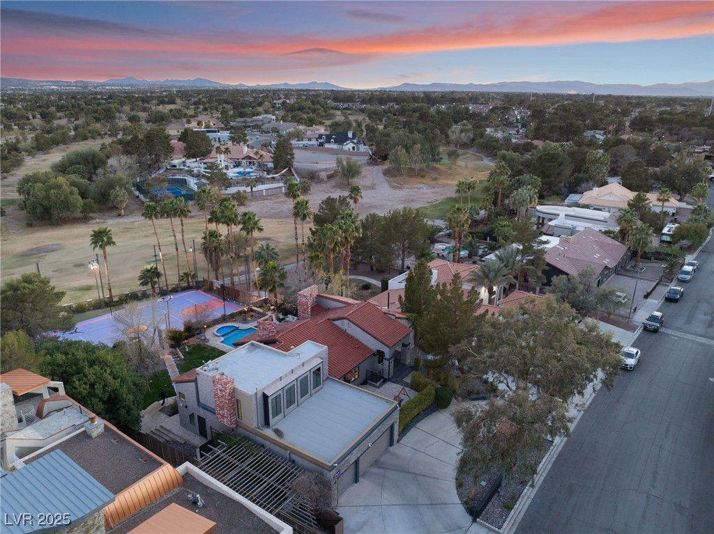 2905 La Mesa Drive