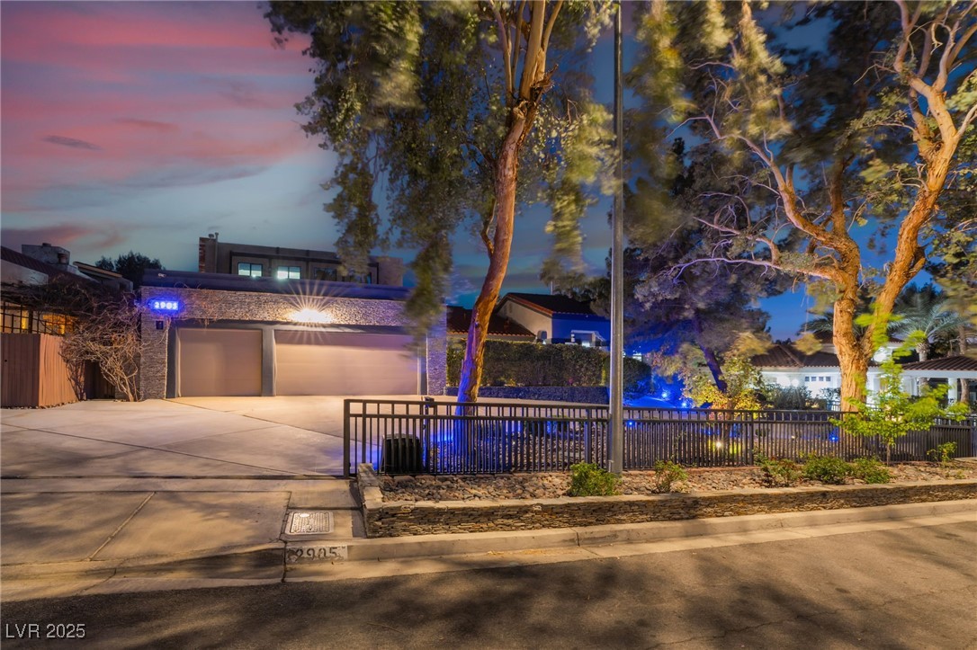 2905 La Mesa Drive