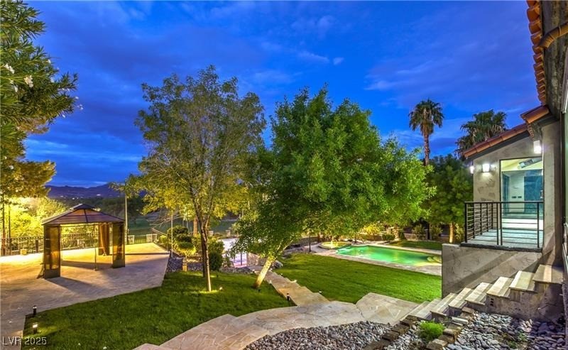 2905 La Mesa Drive