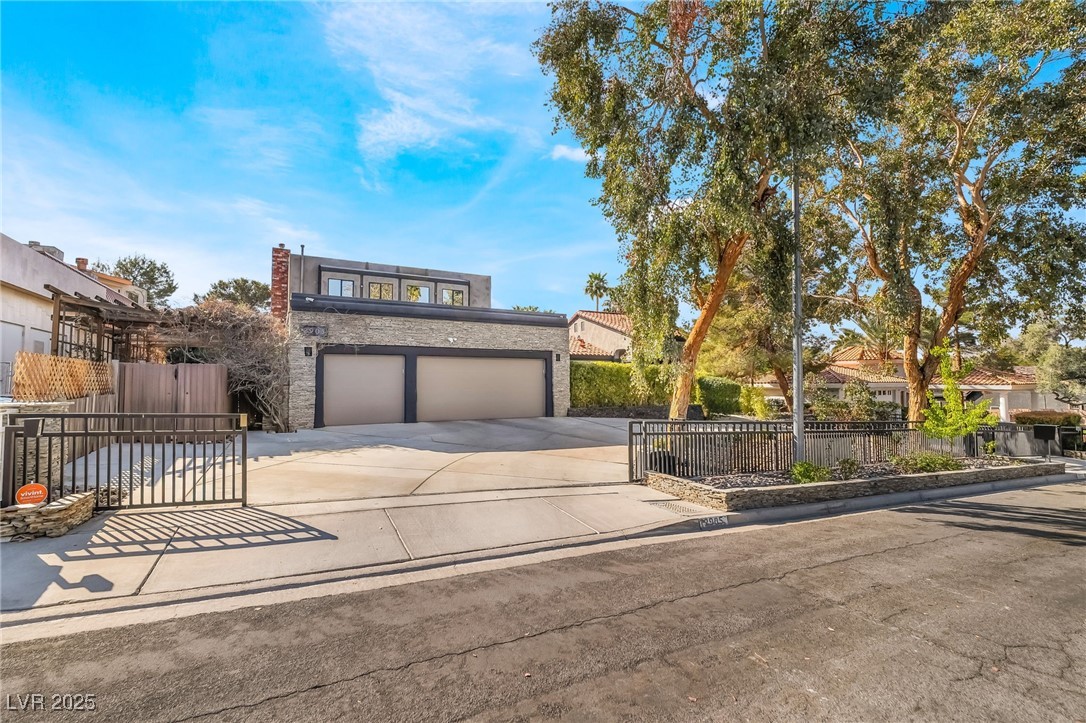 2905 La Mesa Drive
