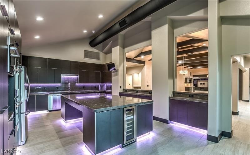 2905 La Mesa Drive
