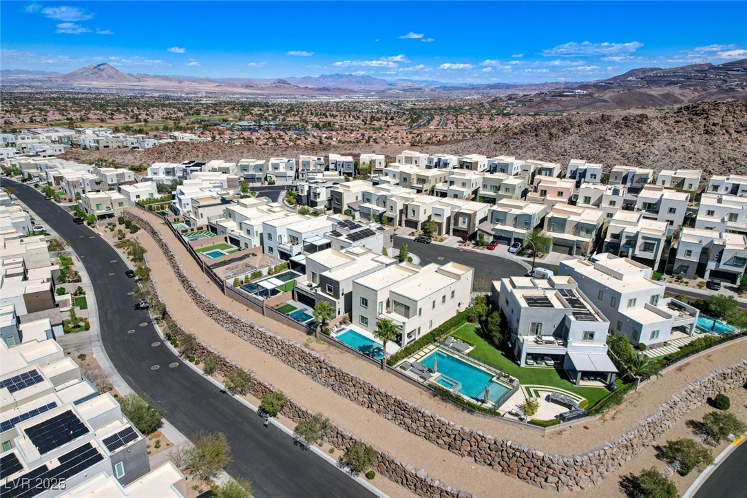 795 Glistening Light Court