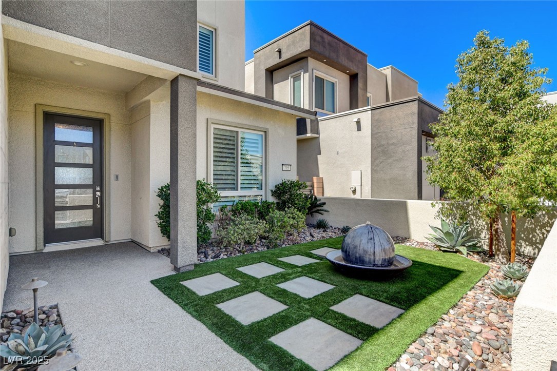 795 Glistening Light Court