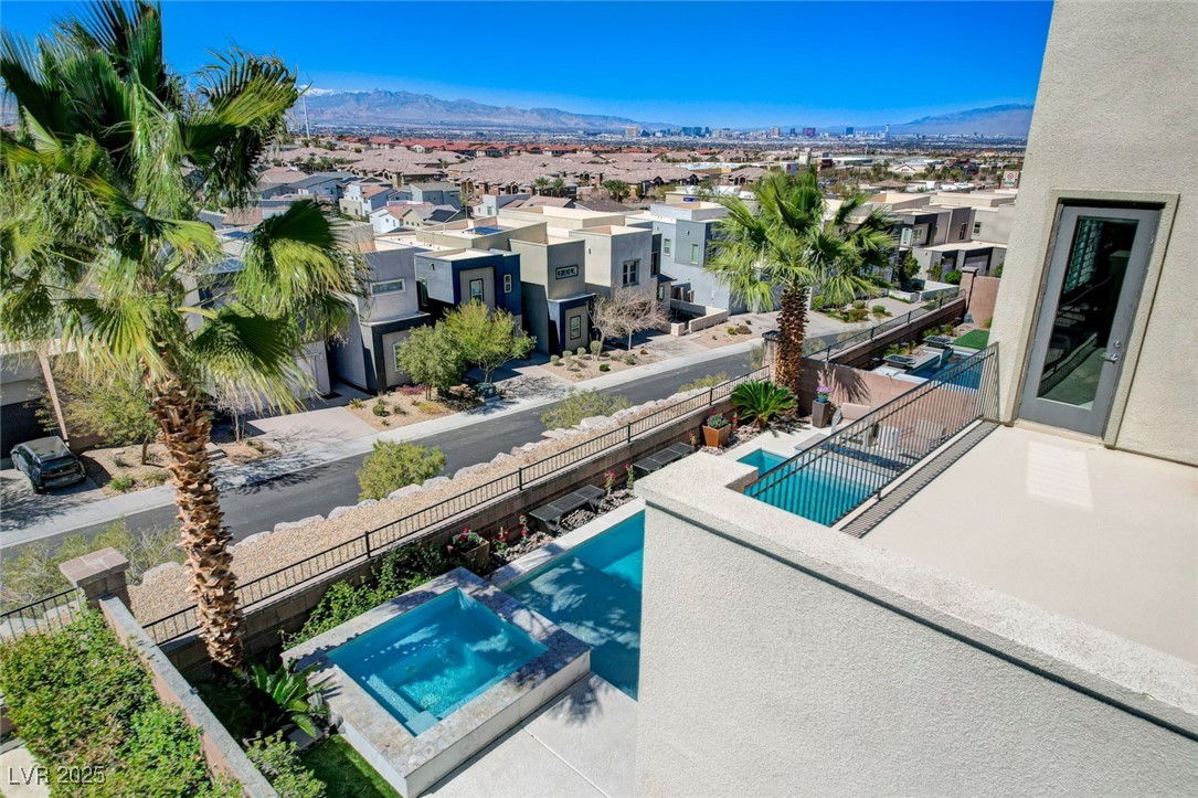 795 Glistening Light Court