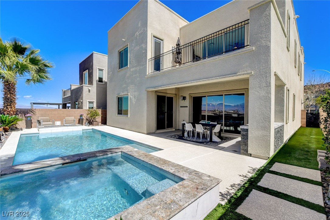 795 Glistening Light Court