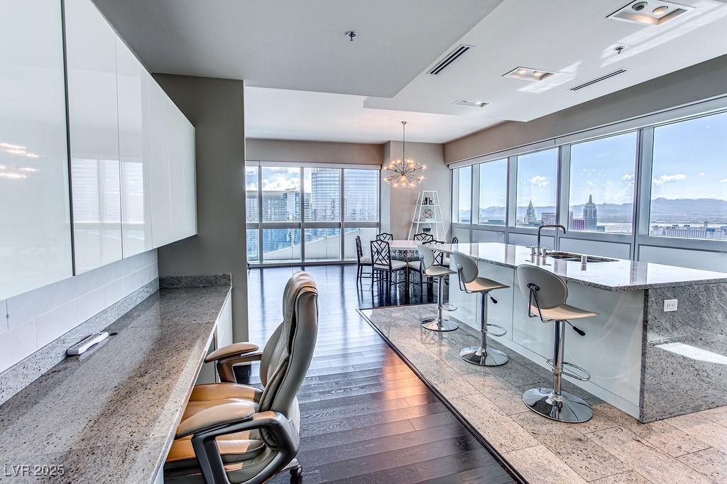 4471 Dean Martin Drive 3710