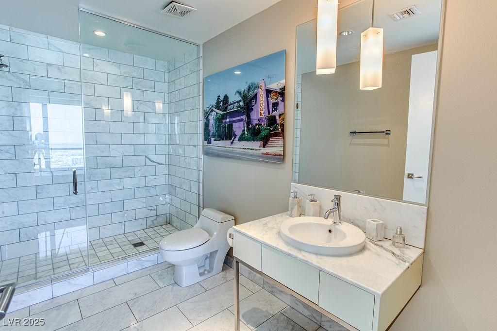 4471 Dean Martin Drive 3710