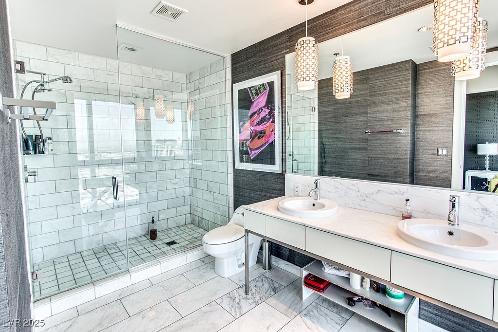 4471 Dean Martin Drive 3710