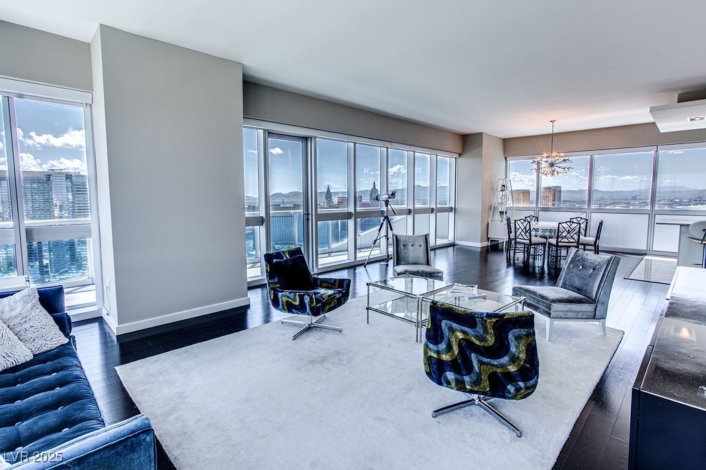 4471 Dean Martin Drive 3710