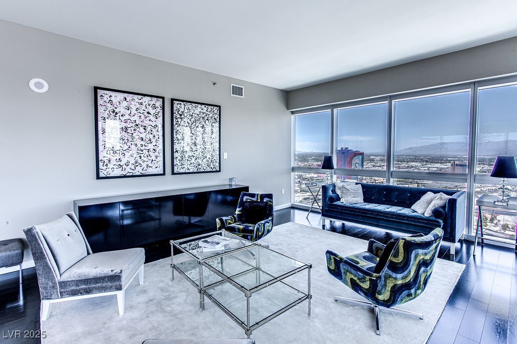 4471 Dean Martin Drive 3710