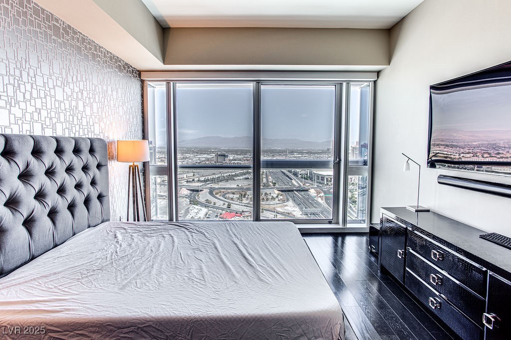 4471 Dean Martin Drive 3710