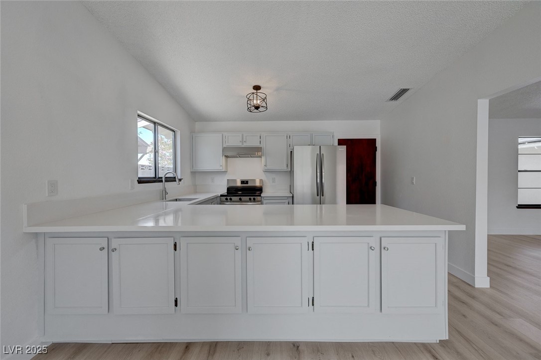 3158 High View Drive