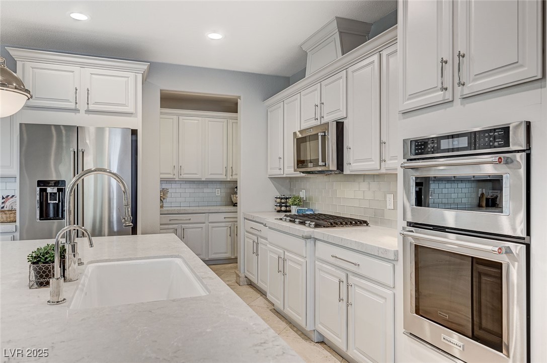 10249 Wisteria Hills Court