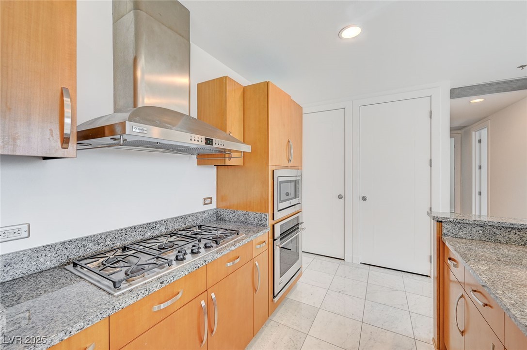 4575 Dean Martin Drive 1108