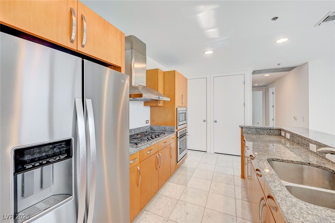 4575 Dean Martin Drive 1108