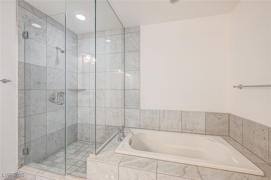 4575 Dean Martin Drive 1108