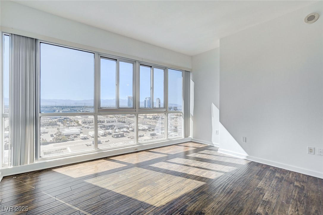 4575 Dean Martin Drive 1108