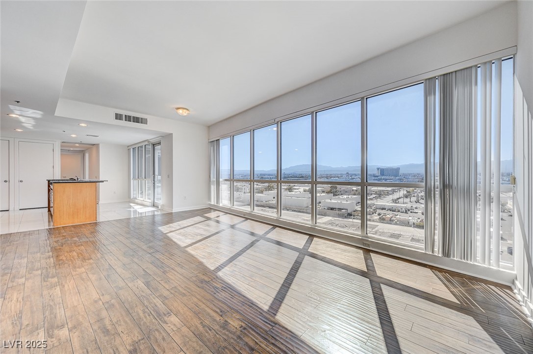 4575 Dean Martin Drive 1108