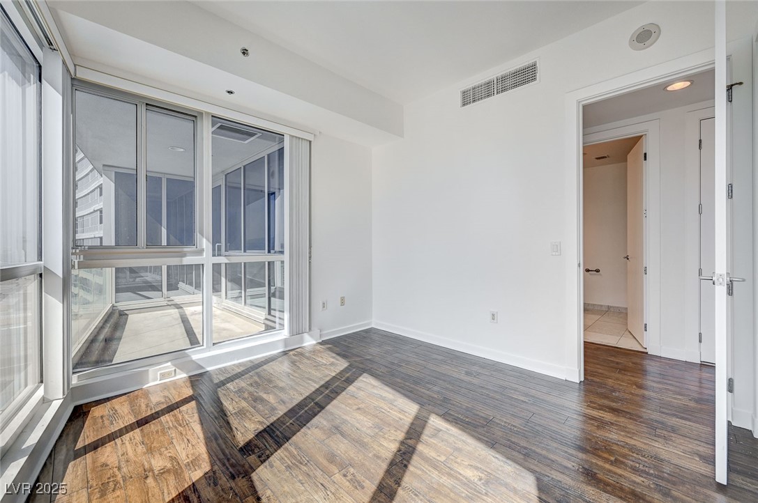 4575 Dean Martin Drive 1108