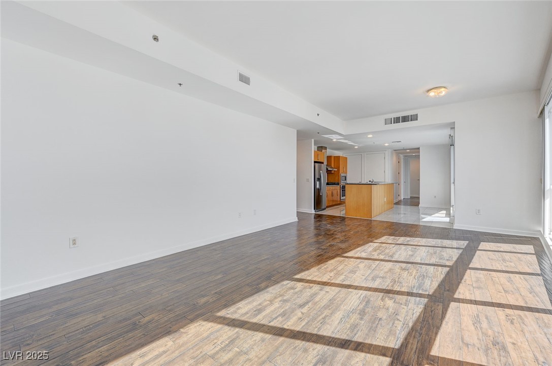 4575 Dean Martin Drive 1108