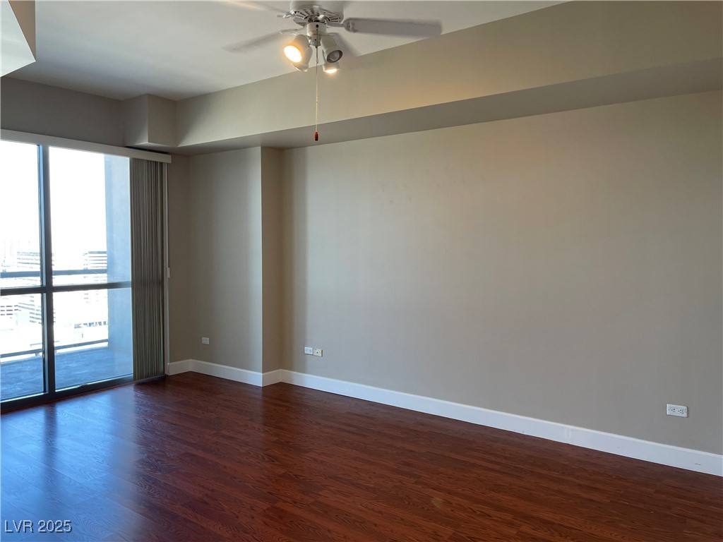 200 West Sahara Avenue 2211