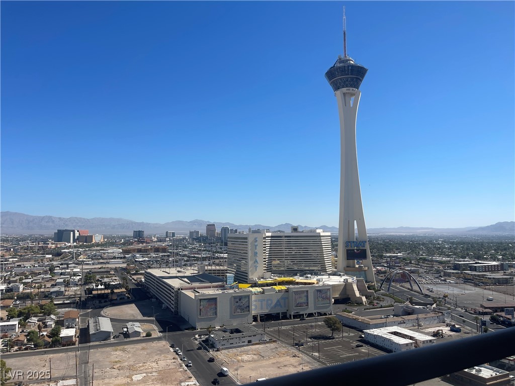 200 West Sahara Avenue 2211