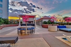 200 West Sahara Avenue 2211